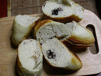 くるみパンとささげパン